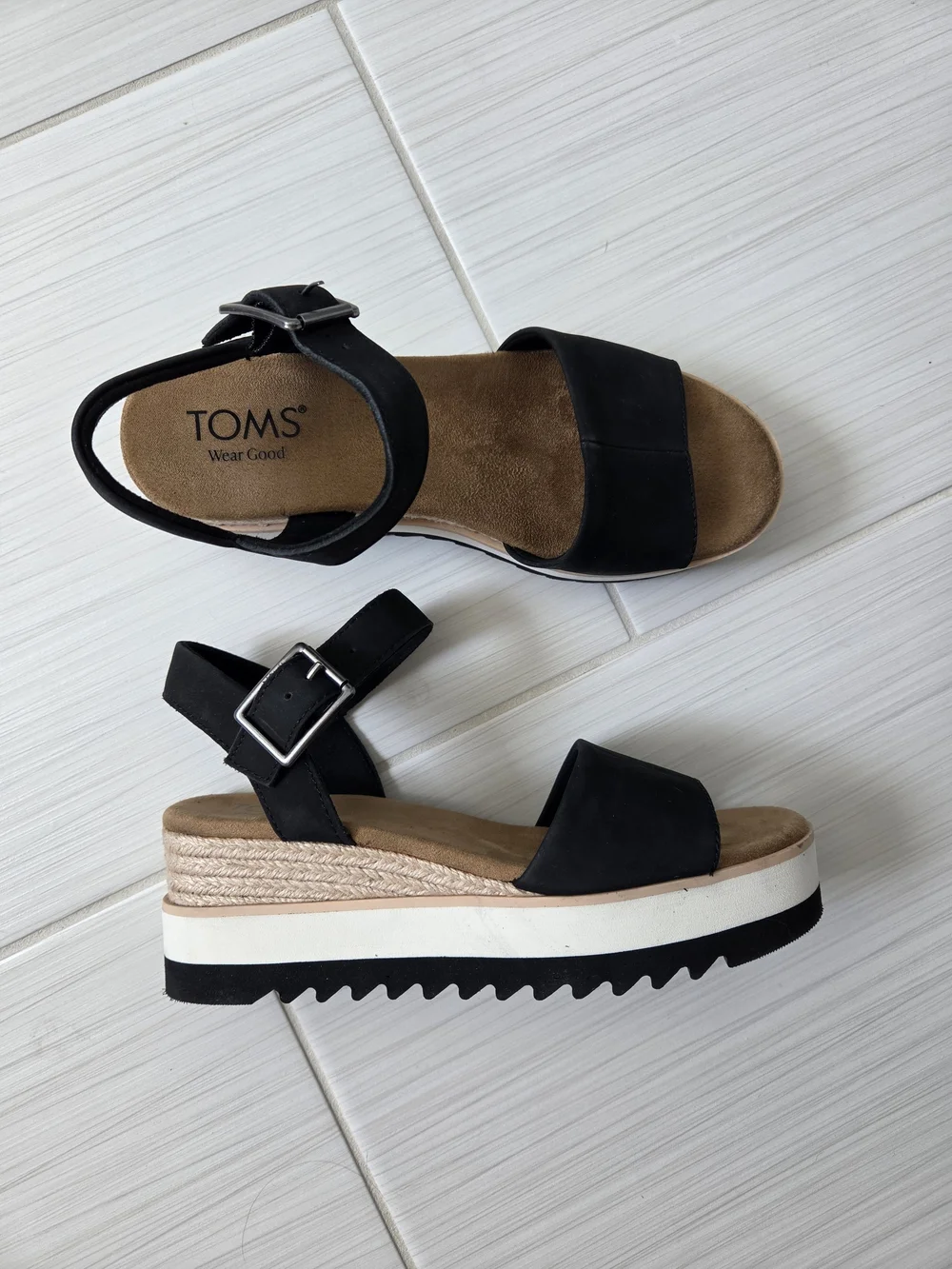 NWOT TOMS Black Rope-Trim Wedge Sandals (Size 6.5)